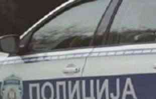 NOĆNA DRAMA U BATAJNICI, A ONDA I <span style='color:red;'><b>FILMSKA POTERA</b></span> ZEMUNSKE POLICIJE: Stavio masku, uzeo mačetu, pa upao na pumpu! Ovako je uhvaćen