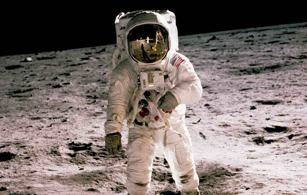 Šta jedu astronauti i kako se bore sa lebdećom hranom