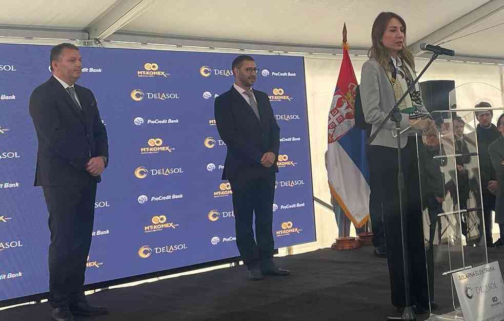 U Lapovu otvorena najveća solarna elektrana u Srbiji (FOTO)