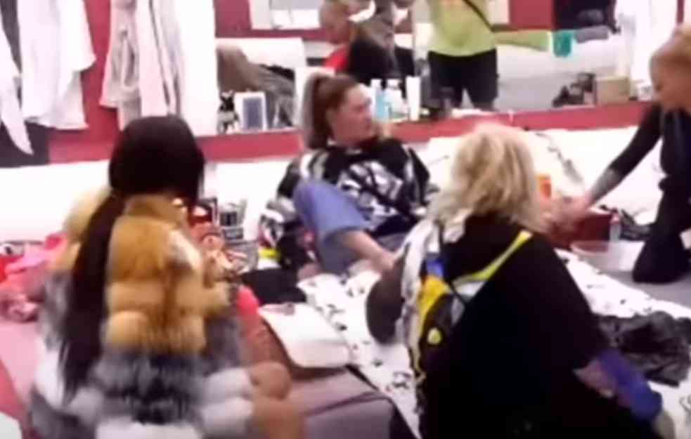Ćurčićeva doživela nervno rastrojstvo, pa udarila Zorku u stomak (VIDEO)