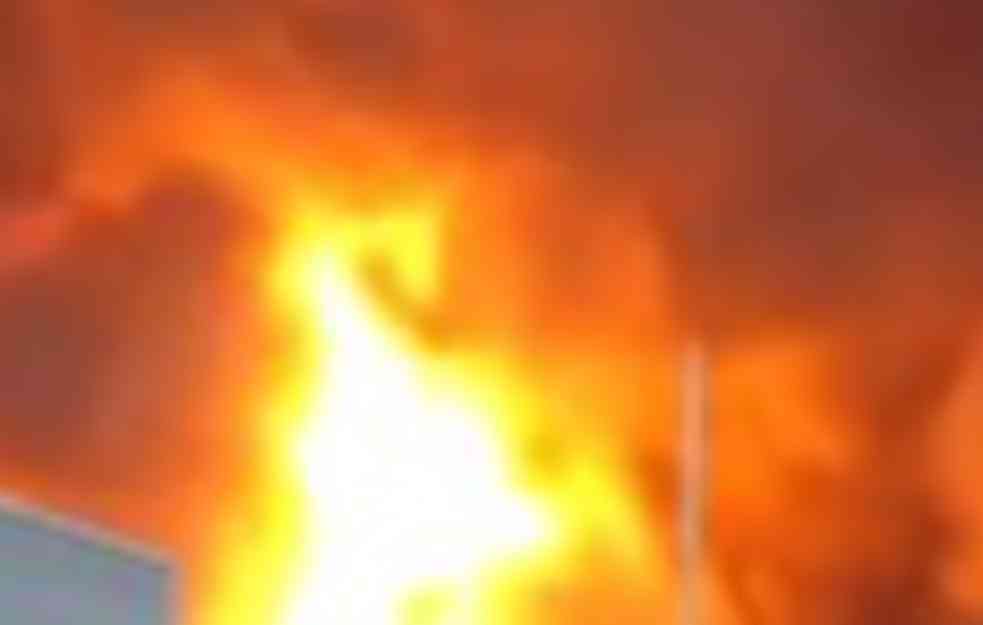 POŽAR U NEMAČKOJ: Zapalile se opasne hemikalije, odjekuju detonacije! (VIDEO) 