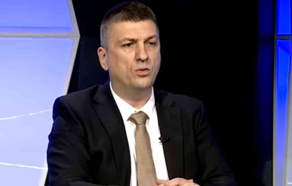 OVO JE NAJMOĆNIJI ČOVEK U CRNOJ GORI OD KOJEG SADA STRAHUJE I MILO: Nije Jakov, a evo zašto je opasan!