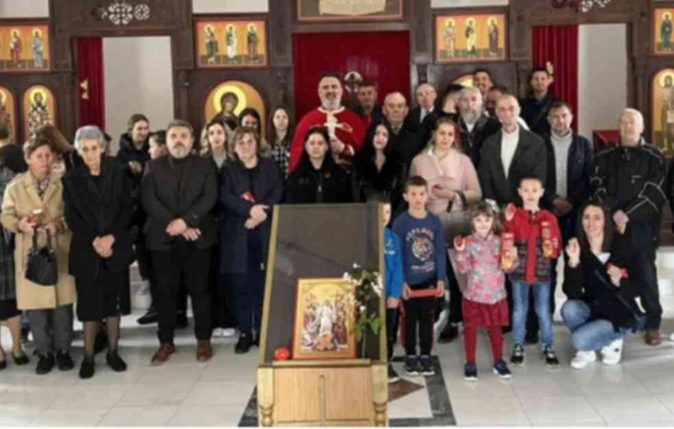KAKO SU SRBI U ALBANIJI PROSLAVILI VASKRS: Ne zaboravljaju postojbinu