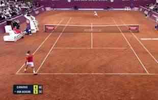 USPEŠAN START ĐOKOVIĆA NA <span style='color:red;'><b>SRPSKA OPEN</b></span>U: Nole izgubio prvi set pa dodao gas i pregazio mladog Francuza