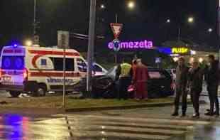 TEŠKA NESREĆA U NIŠU : <span style='color:red;'><b>Poginuo vozač</b></span>, sleteo sa puta i udario u banderu