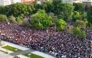 STOP SILOVANJU SRBIJE! <span style='color:red;'><b>Organizatori</b></span>ma protesta Srbija protiv nasilja
