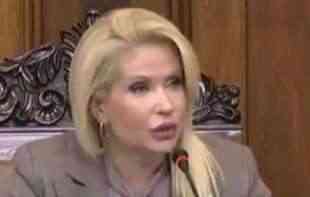DA LI SE OVAKO OBRAĆA JEDNA <span style='color:red;'><b>NARODNA POSLANICA</b></span> SANDRA BOŽIĆ: Glumca Milana Marića nazvala pogrdnim imenima (FOTO)