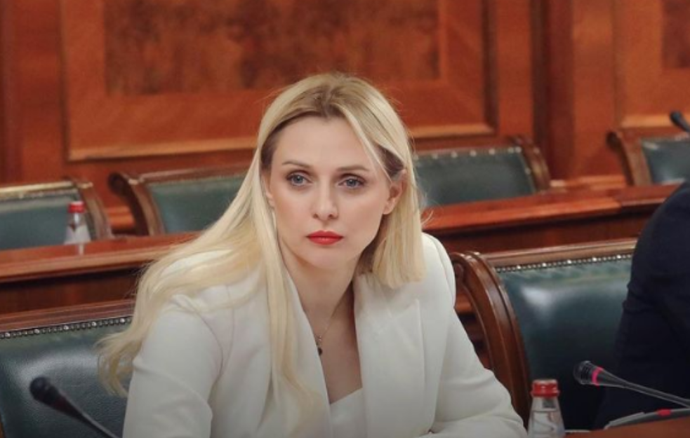 Ministarka Tanasković: Breskve vraćene s hrvatske granice će biti uništene, nema opasnosti da će se naći na tržištu