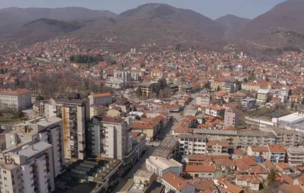 ŠOK U VRANJU: ODREKLA SE ROĐENE SESTRE, SESTRIĆA I SESTRIČINE! (FOTO)