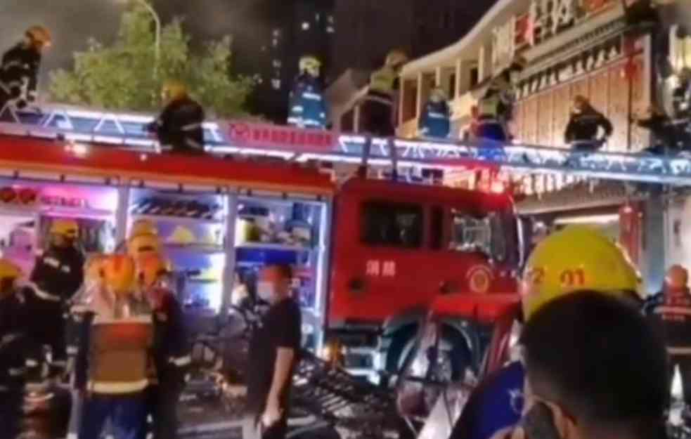 STRAVIČNA EKSPLOZIJA GASA U KINESKOM RESTORANU: Poginula 31 osoba, ima ranjenih! (VIDEO)