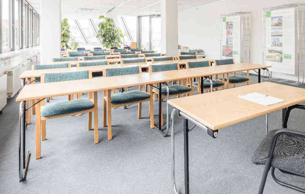 Ministarstvo prosvete „najoštrije osudilo“ objavljivanje imena službenika koji su smanjili plate nastavnicima
