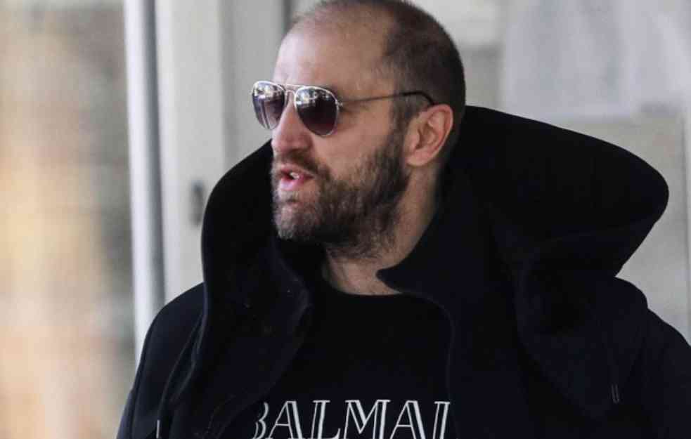 BIO KUM KARLEUŠI, RADIO SA ESTRADOM : Evo ko je KONTROVERZNI Darko Kostić