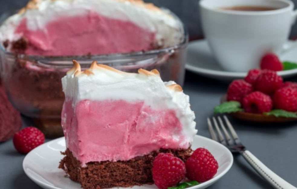 SLADOLED TORTA OD SAMO TRI POSEBNA SASTOJKA : Ukus koji se ne zaboravlja!