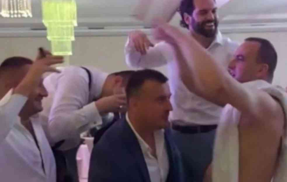 Specijalni tužilac Radonjić uslikan na svadbi sa pripadnikom kriminalne grupe Miloša Medenice