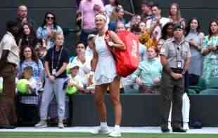 Azarenka razočarana zbog ponašanja publike i zvižduka sa <span style='color:red;'><b>tribina</b></span>
