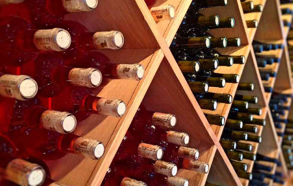 ODREKLI SE VINA? Vinogradari primorani da se odriču zemljišta