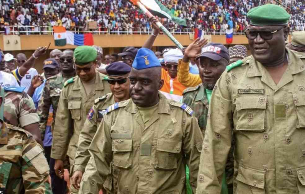 NIGER ZATVORIO VAZDUŠNI PROSTOR, JEDNA STRANA DRŽAVA PLANIRA INVAZIJU