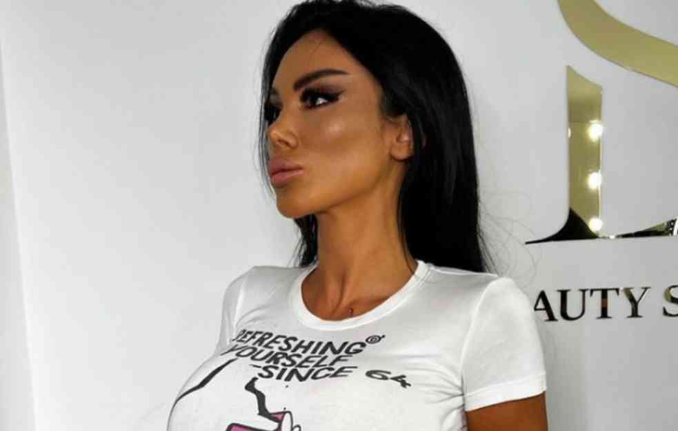 Tamara Đurić častila sebe skupim satom (FOTO)