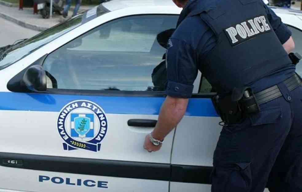 NAPASTVOVALI DEVOJČICU NA LEFKADI: Uhapšena dva tinejdžera srpskog porekla