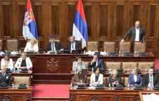 BLOKIRANA SKUPŠTINA SRBIJE: Opozicija zaustavila rad parlamenta 