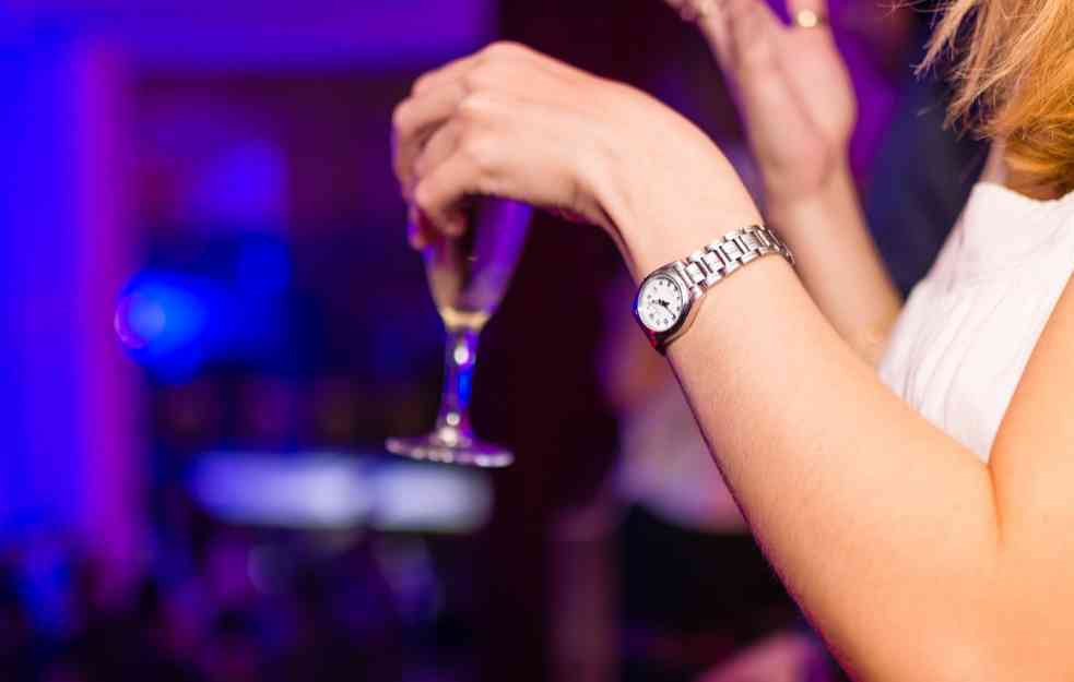 PREPOZNAJTE IH NA VREME: Doktor naveo šest znakova koji otkrivaju graničnog alkoholičara