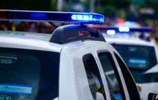 HAPŠENJE U ZEMUNU: Posvađao se sa policajcem, pa nasrnuo na njega