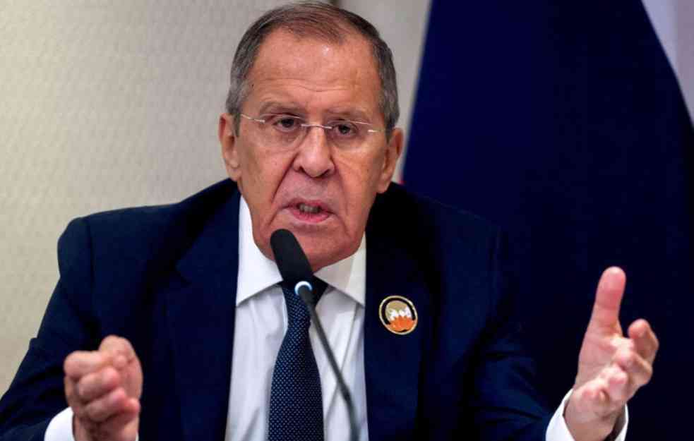 LAVROV: Ne pregovaramo o teritorijalnom integritetu Rusije