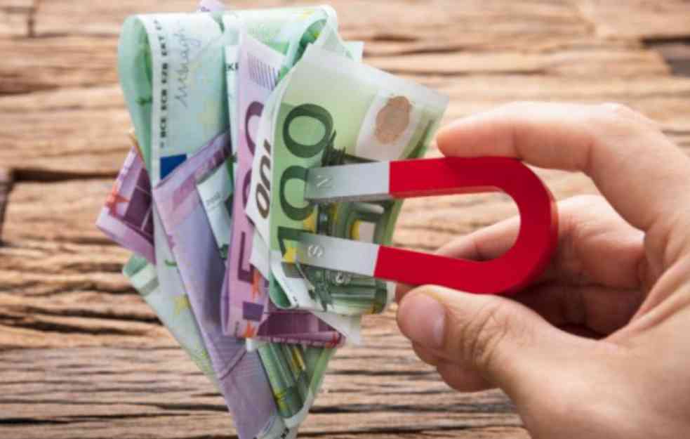 TRI STVARI KOJE ĆE PRIVUĆI IZOBILJE U VAŠ DOM: Jednostavni trikovi zbog kojih će novac početi da se LEPI ZA VAS