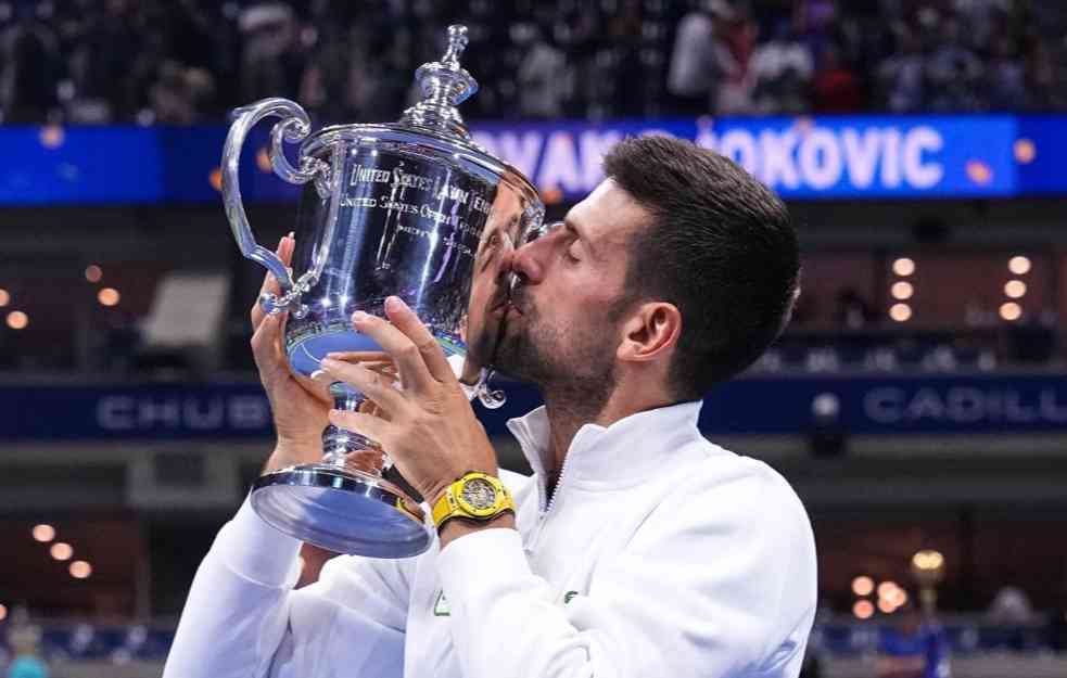 ĐOKOVIĆ ZNA DA IGRA I GOLF: Novak slavio pobedu na prestižnom takmičenju u Rimu (FOTO)