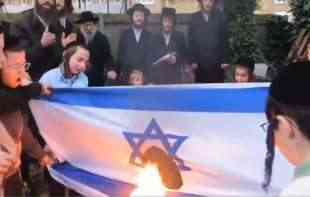 <span style='color:red;'><b>MASOVNI PROTESTI</b></span> PALESTINACA U LONDONU! Pale zastave Izraela, izazivaju nerede (VIDEO)