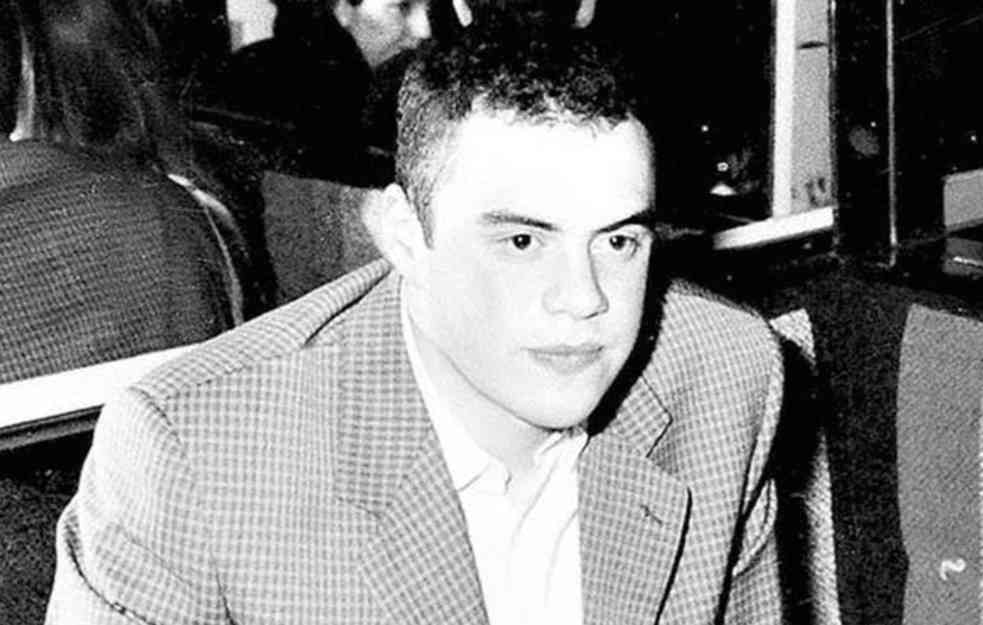 Jedna od priča iz knjige koju je napisao član zemunskog klana: Strašna otmica momka (22) koji se ubio