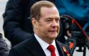  Medvedev se na<span style='color:red;'><b>šalio</b></span> na Bajdenov račun: 