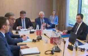 ZAPAD U ĆORSOKAKU: Nema plan B za <span style='color:red;'><b>kosovsko pitanje</b></span>