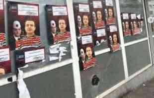 Ceo Beograd izlepljen plakatima: Razbijene prostorije novog <span style='color:red;'><b>DSS</b></span> na Voždovcu