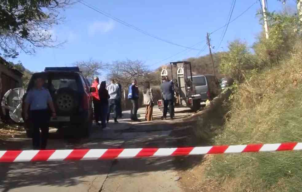 Unuk osuđen za strašan zločin! Sekirom iskasapio babu i dedu! 