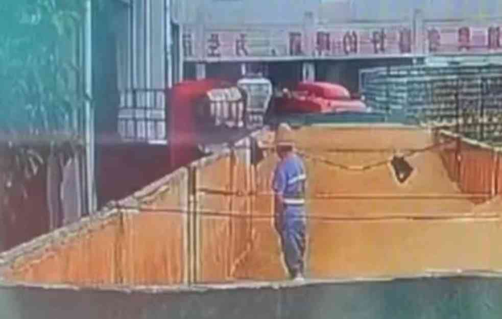 Radnik pivare u Kini urinirao u rezervoar nakon svađe sa šefom (VIDEO)