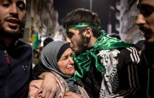 Hamas predao Izraelu četiri taoca - Izrael pustio palestinske <span style='color:red;'><b>zarobljeni</b></span>ke