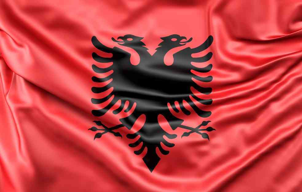 Albanija prvi put nije muslimanska država: Evo koja religija predvladava