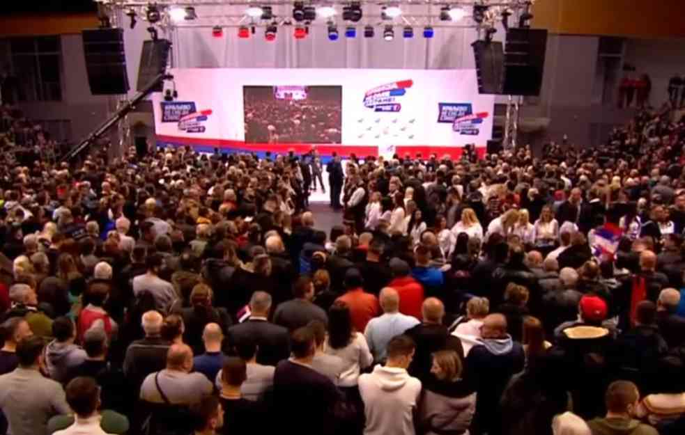 TREBA DA SLIKAŠ GLASAČKI LIST, TO TI JE ULAZNICA ZA POSAO: Ko hoće da radi u SNS kol centru dobiće 3.000 dinara za 4 sata, ali... IMA USLOV! (VIDEO)