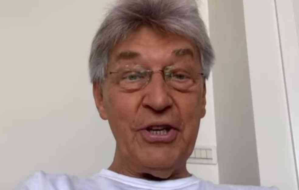 UMRO LEGENDARNI MUZIČAR 