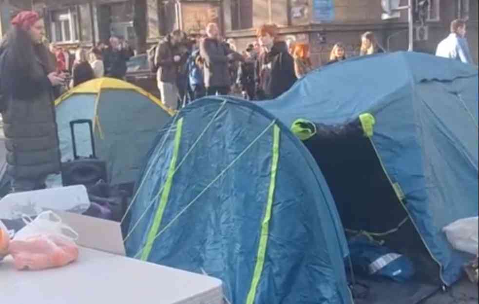 PROTEST STUDENATA: Blokada u Beogradu tokom čitave noći