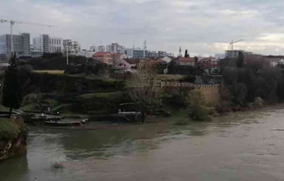 TELO ŽENE (30) IZVUČENO IZ MORAČE: Auto sleteo u reku kod mosta Luča u Podgorici