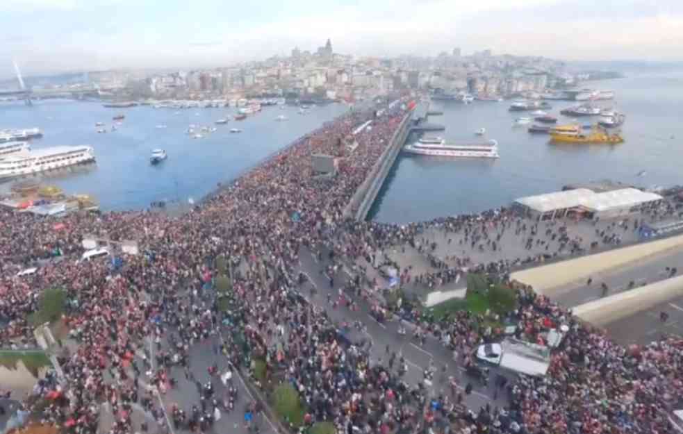 VELIKI PROTEST U ISTANBULU: 