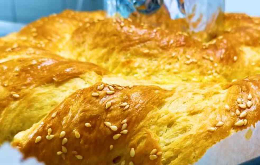 Kako se pravi BADNJAČA: Posna pogača za Badnje veče