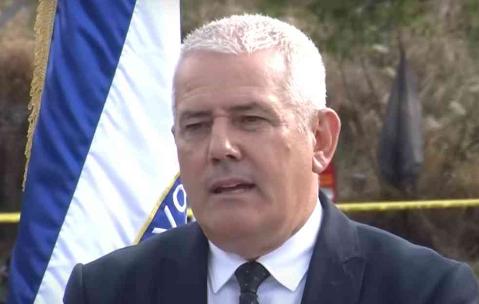 KAKVA PROVOKACIJA BANDITA: Jedini simbol Srbije na Kosovu biće njena ambasada u Prištini! (VIDEO)
