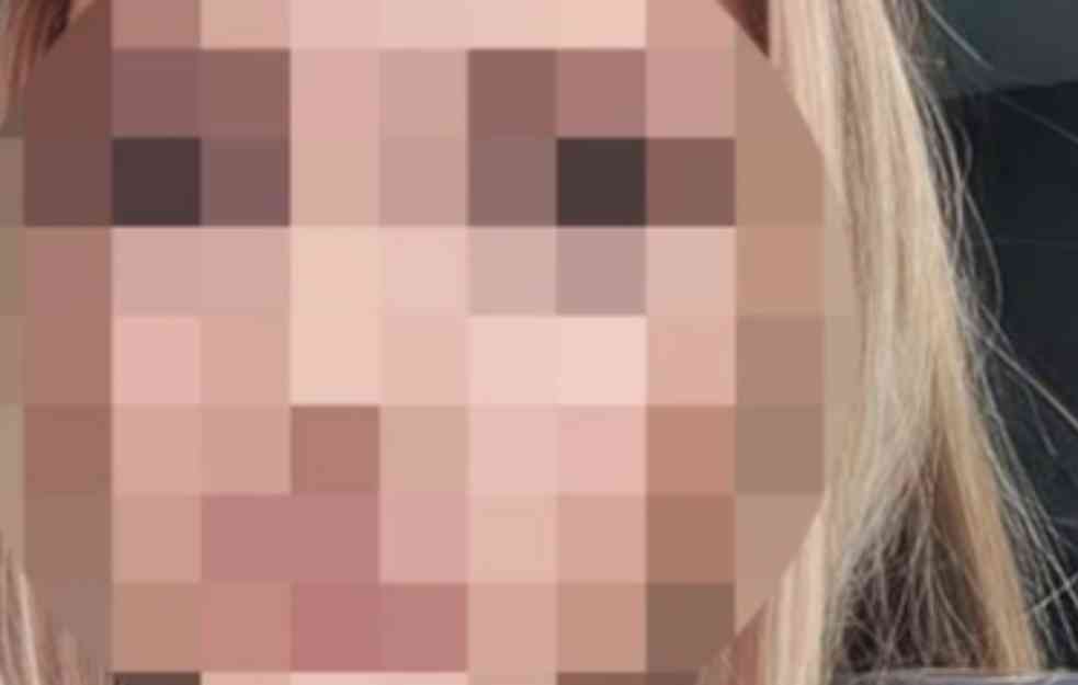 MAJCI NASTRADALE DEVOJČICE (3) SE BORE ZA ŽIVOT: Kolima sletela s puta u zaleđenu reku, ćerkica nastradala na mestu