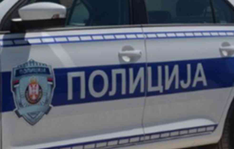 Udes na putu UŽICE-ZLATIBOR: Automobil potpuno smrskan