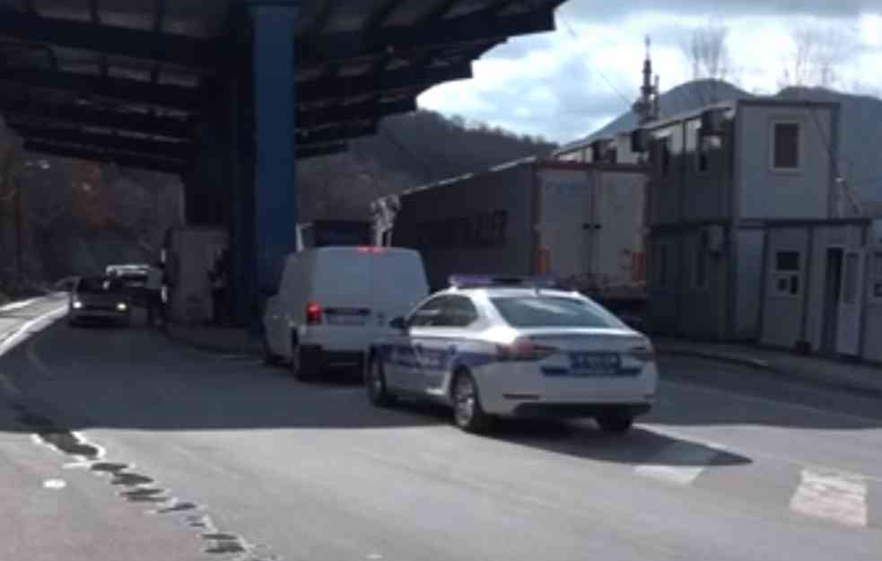 DRAMA NA JARINJU! PONOVO ZAUSTAVLJEN TRANSPORT DINARA: Službenicima Narodne banke Srbije prećeno hapšenjem! (VIDEO)