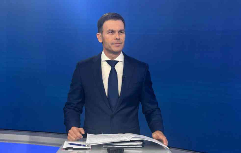 Počela isplata povećanih plata u JAVNOM SEKTORU, zdravstveni radnici prvi na redu za isplatu