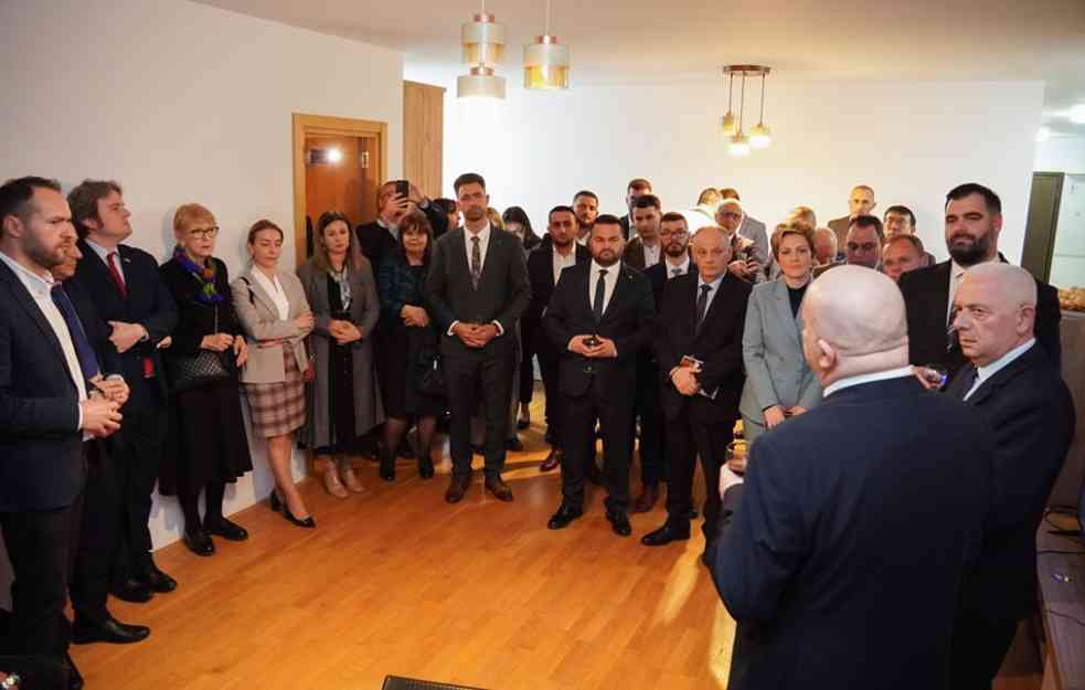 BRUKA I SRAMOTA: Usred Beograda proslavljeno 16. godina jednostrano proglašene nezavisnosti tzv. Kosova